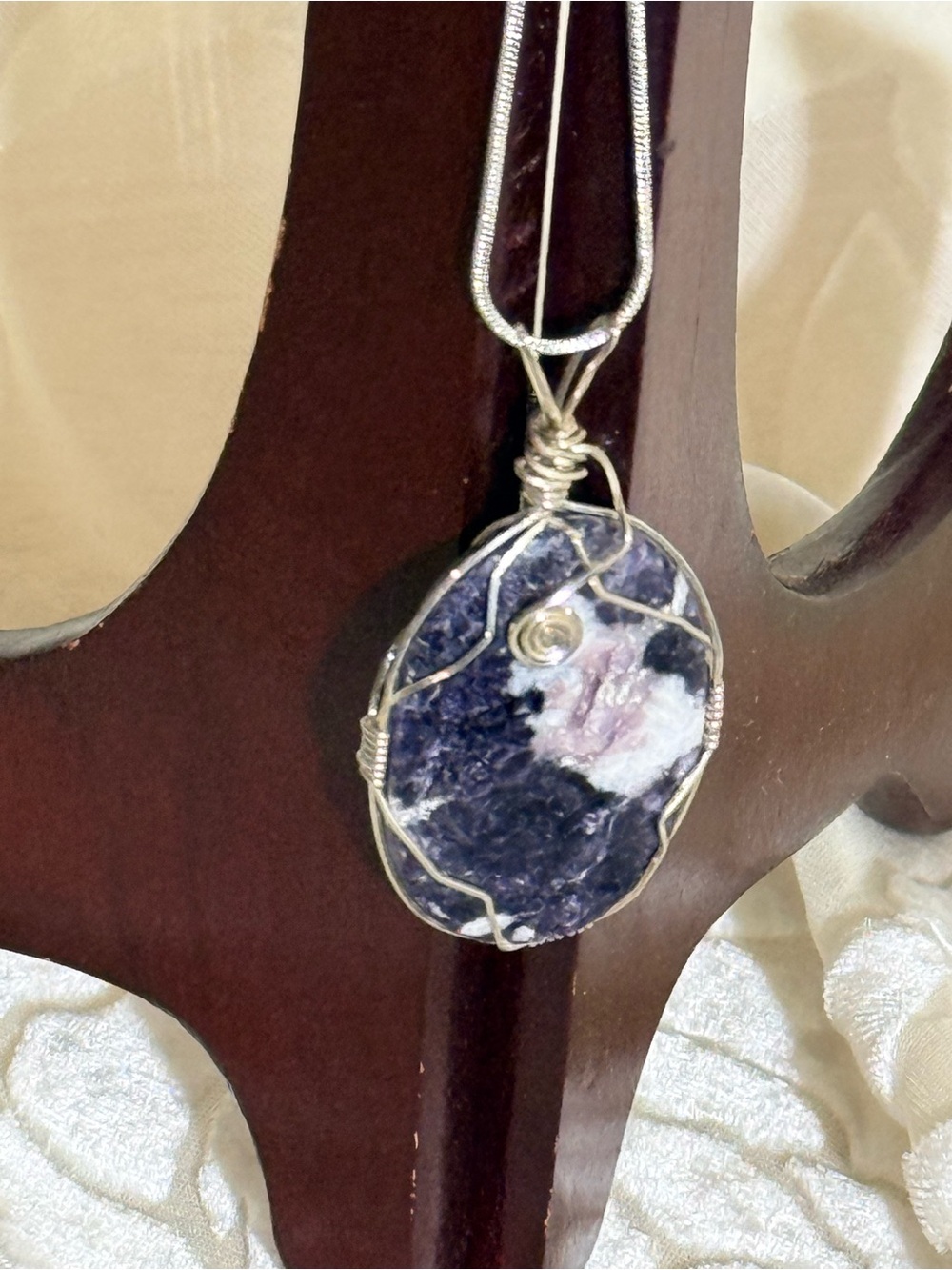 Handcrafted Wire Wrapped Oval Chevron / Dream Amethyst